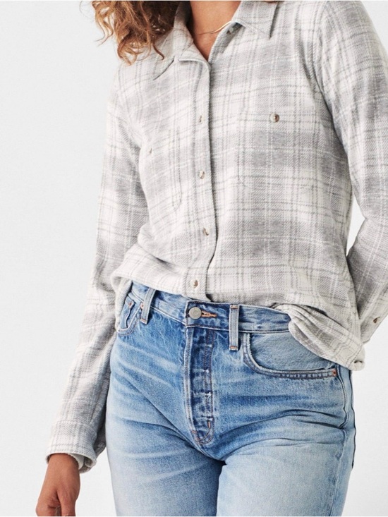 Faherty Tops - Faherty Legend button up sweater shirt - Ptp 20” for M/L